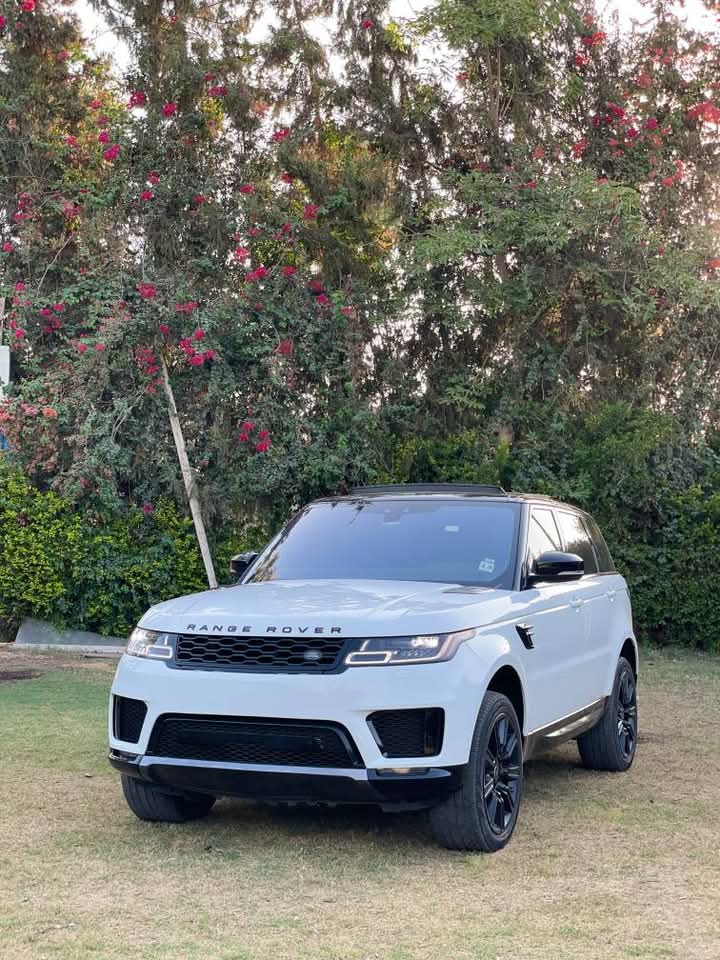 SUV Thumbnail 29